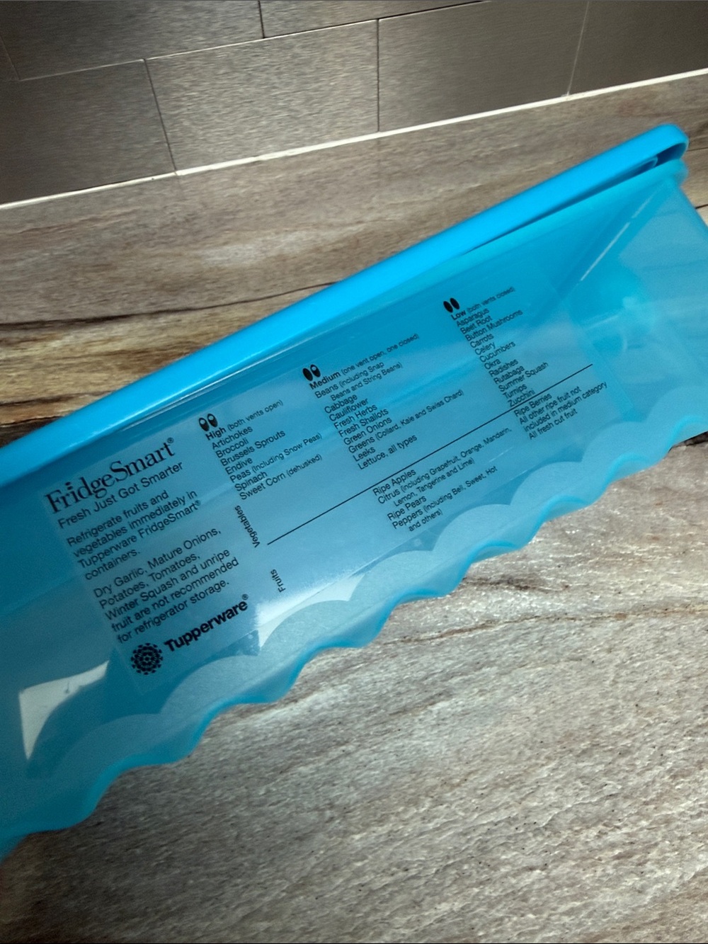 Tupperware FridgeSmart Container - Picture 3 of 7